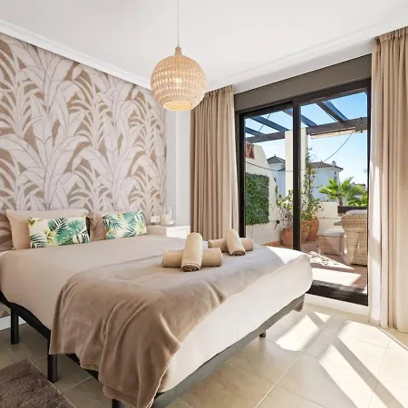 At Sunset Golf - Pool And Parking